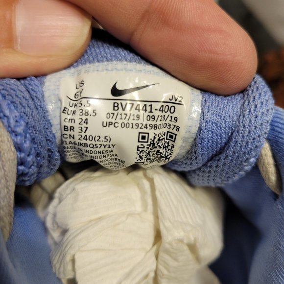 Nike Revolution 4  Light Blue Sky Blue Bv7441-400 Sz 6Y - Picture 7 of 9